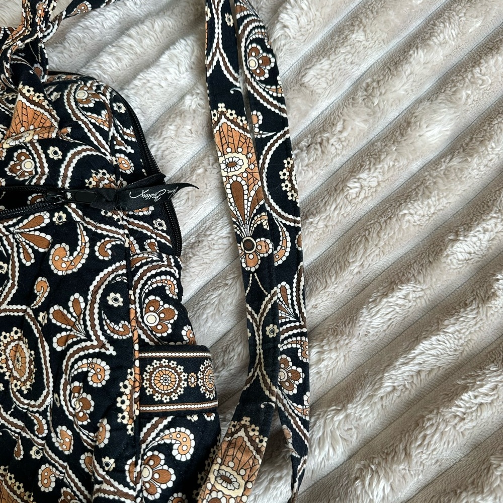 Vera Bradley cafe Latte Black and Gold Paisley Backpack - Picture 5 of 7
